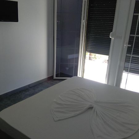 Guest House Solive ฮีมาเรอ ภายนอก รูปภาพ